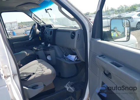 2013 Ford E-350 Super Duty Xlt z USA, uszkodzony, nr VIN 1FDSS3BL0DDA15636